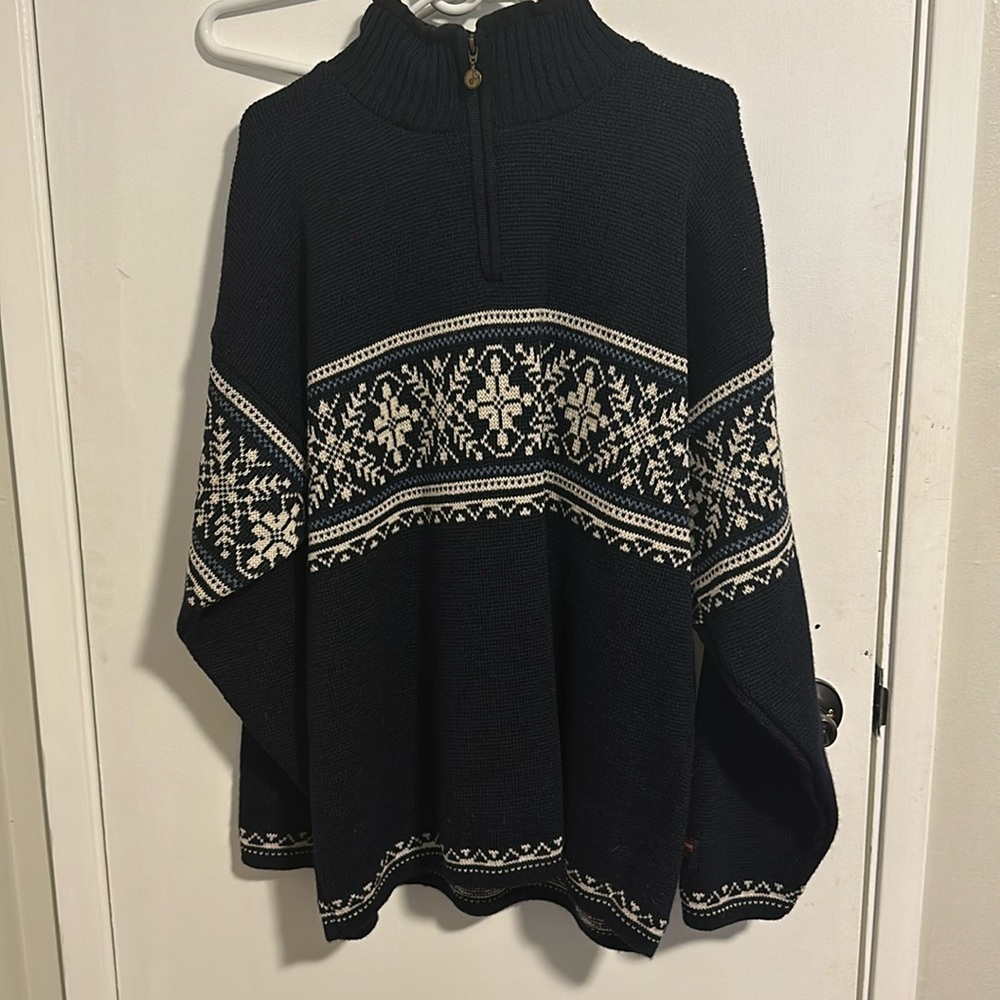 Gjestal Norwegian sweater.  Size XL.  Dark Blue/white